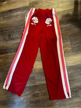 Lisa Says Gah Red Elastic Waist Shorts